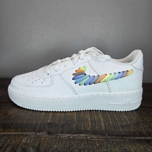 NEW Nike Air Force 1 LV8 GS Youth Kids Size 6.5 Rainbow Swoosh White FQ4948 100 - Picture 7 of 12